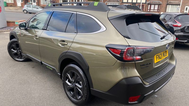 Subaru Outback 2.5i Field 5dr Lineartronic
