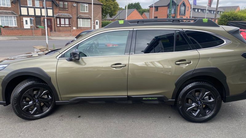 Subaru Outback 2.5i Field 5dr Lineartronic