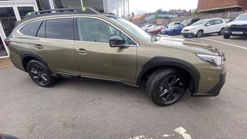 Subaru Outback 2.5i Field 5dr Lineartronic