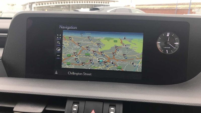 Lexus ES 300h 2.5 4dr CVT
