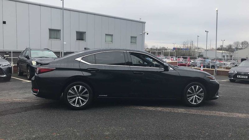 Lexus ES 300h 2.5 4dr CVT