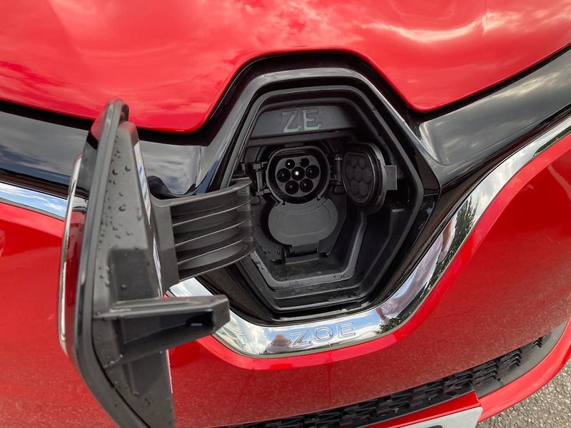 Renault Zoe 80kW Iconic R110 50kWh Rapid Charge 5dr Auto