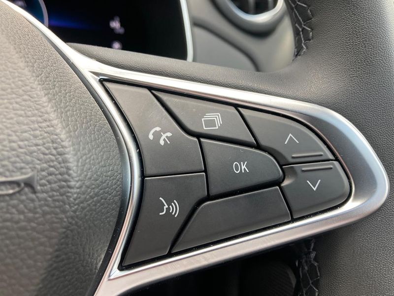 Renault Zoe 80kW Iconic R110 50kWh Rapid Charge 5dr Auto