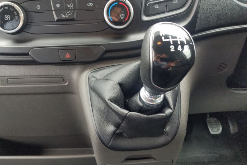 Ford Transit 2.0 EcoBlue 130ps H2 Leader Van