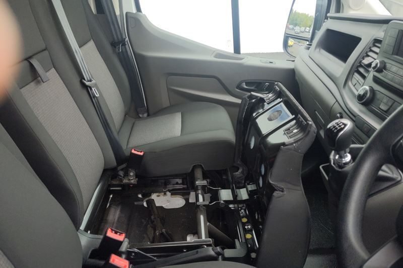 Ford Transit 2.0 EcoBlue 130ps H2 Leader Van