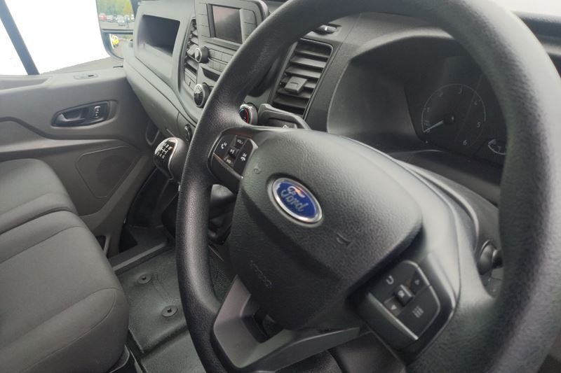 Ford Transit 2.0 EcoBlue 130ps H2 Leader Van