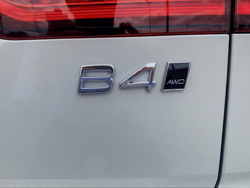 Volvo V60 2.0 B4D Cross Country 5dr AWD Auto