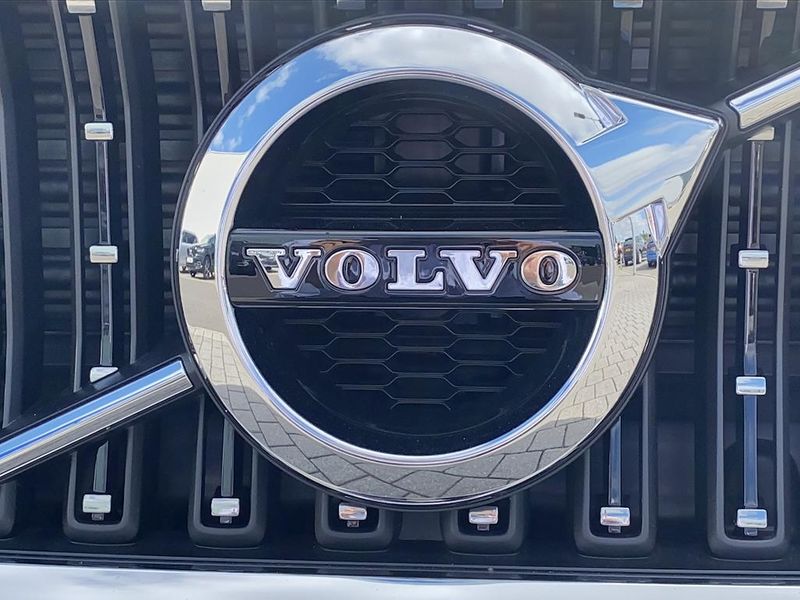 Volvo V60 2.0 B4D Cross Country 5dr AWD Auto
