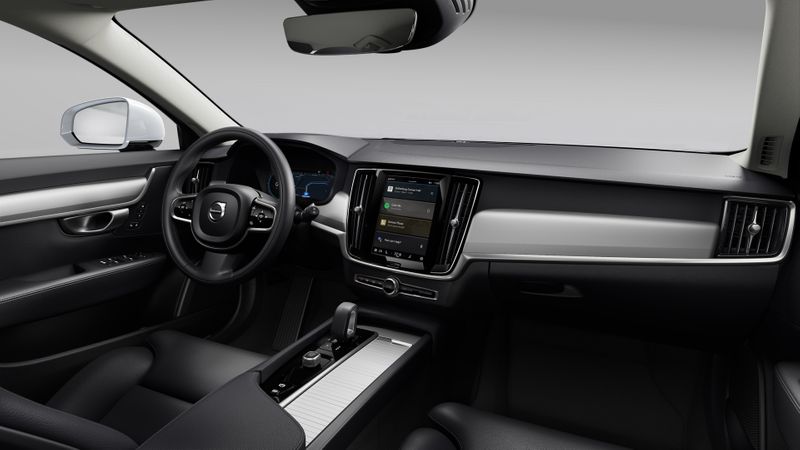 Volvo V90 2.0 B4D Momentum 5dr Auto