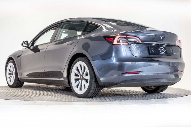 Tesla Model 3 Long Range AWD 4dr Auto