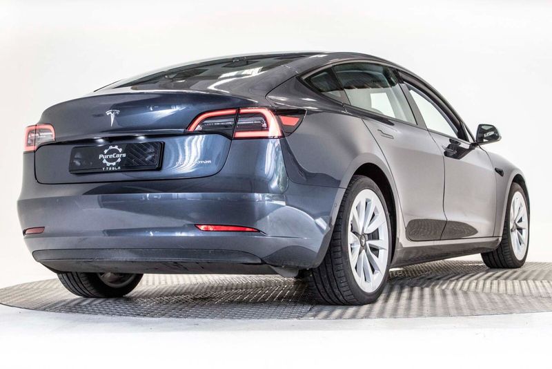 Tesla Model 3 Long Range AWD 4dr Auto