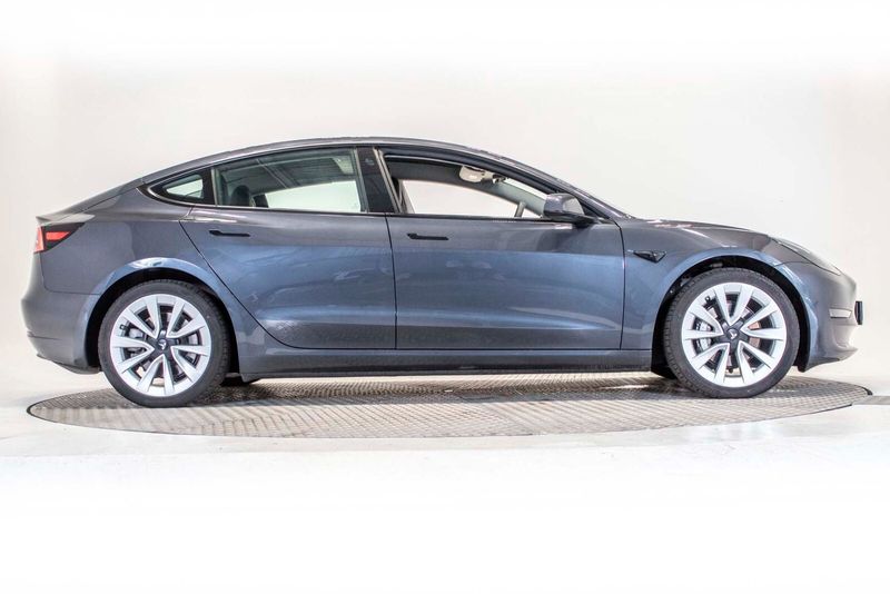 Tesla Model 3 Long Range AWD 4dr Auto