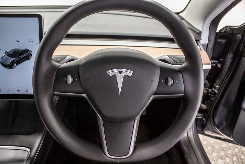 Tesla Model 3 Long Range AWD 4dr Auto