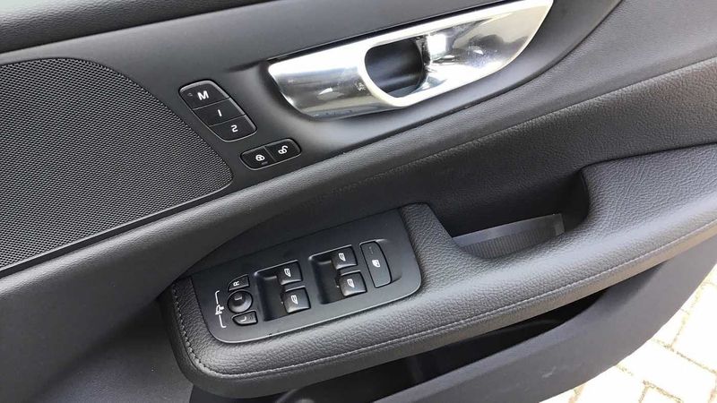 Volvo V60 2.0 B4D Inscription 5dr Auto
