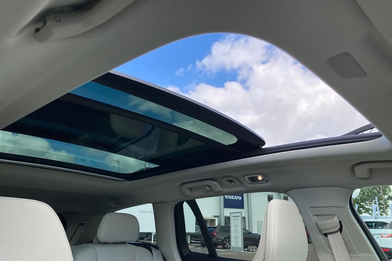 Volvo V60 2.0 B4P Inscription 5dr Auto