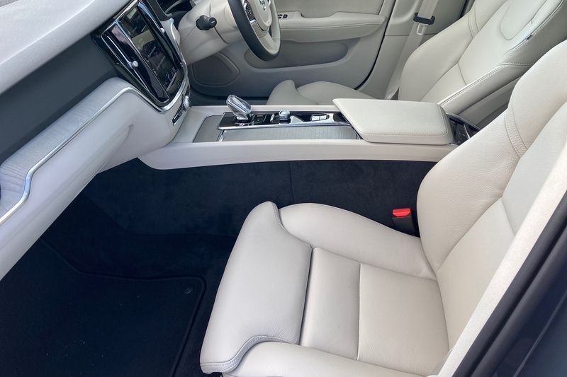 Volvo V60 2.0 B4P Inscription 5dr Auto