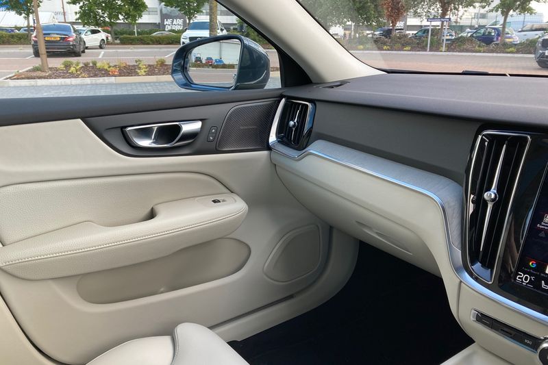 Volvo V60 2.0 B4P Inscription 5dr Auto