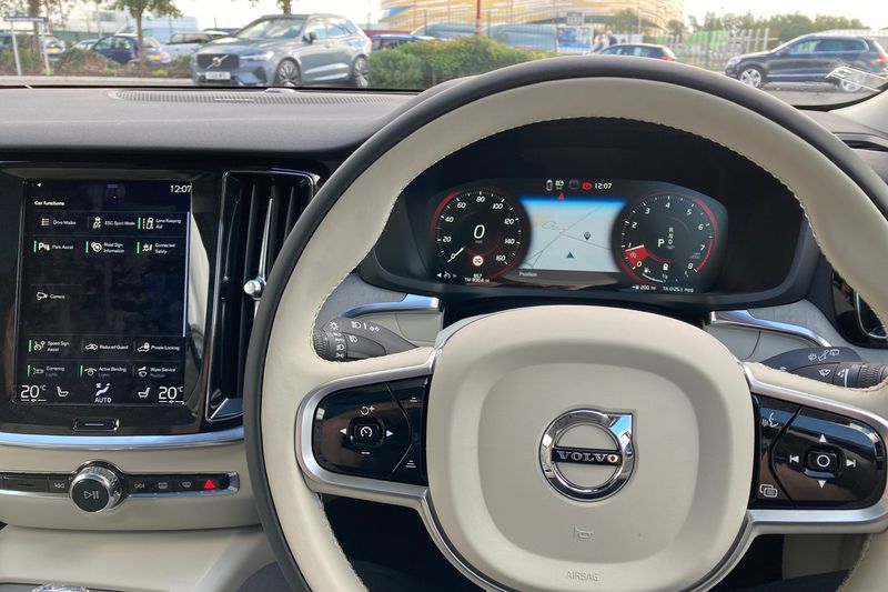 Volvo V60 2.0 B4P Inscription 5dr Auto