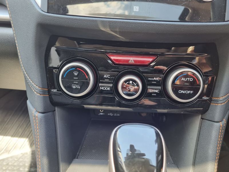 Subaru XV 2.0i SE Premium 5dr Lineartronic
