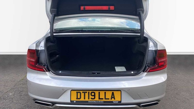 Volvo S90 2.0 D4 R DESIGN 4dr Geartronic