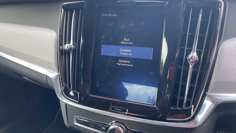 Volvo S90 2.0 D4 R DESIGN 4dr Geartronic