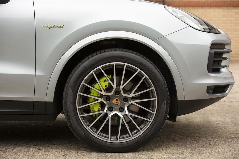 Porsche Cayenne E-Hybrid 5dr Tiptronic S