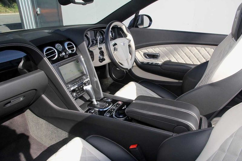 Bentley Continental GTC 4.0 V8 S Mulliner Driving Spec 2dr Auto