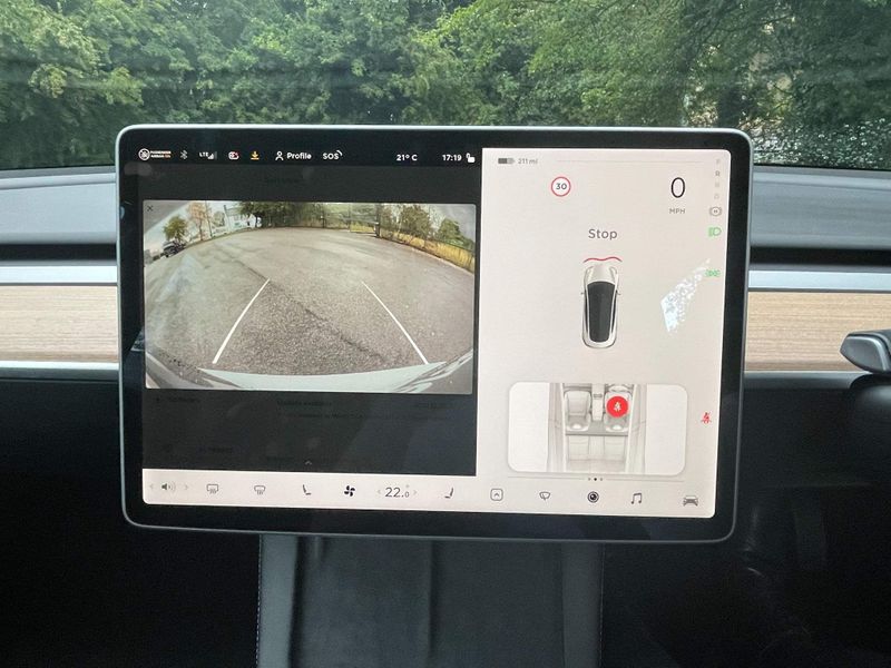 Tesla Model 3 Long Range AWD 4dr Auto