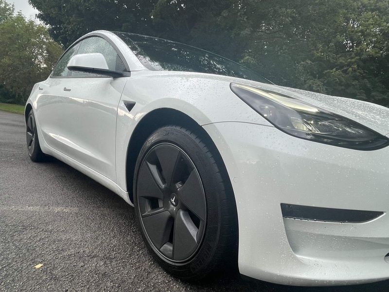 Tesla Model 3 Long Range AWD 4dr Auto