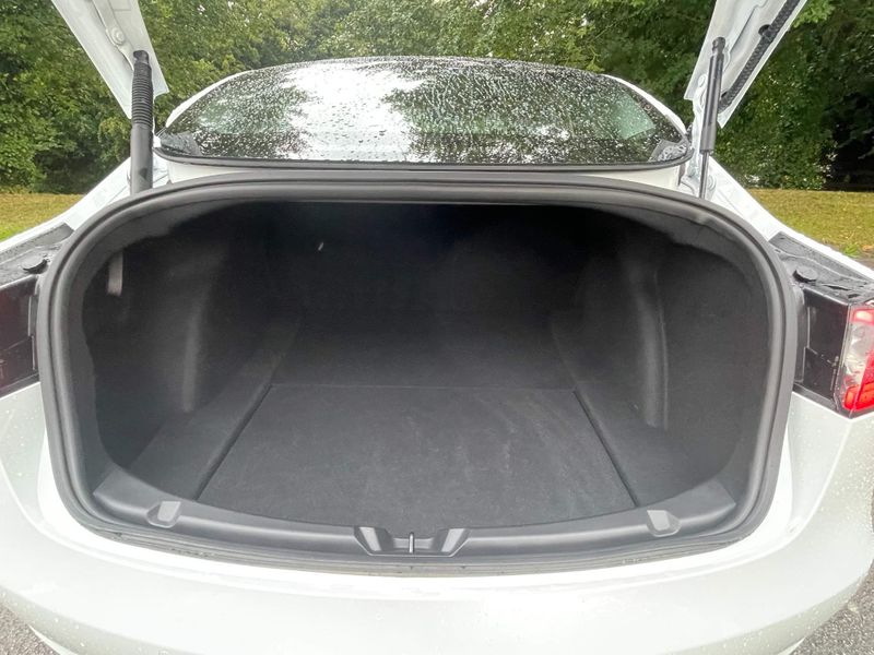 Tesla Model 3 Long Range AWD 4dr Auto