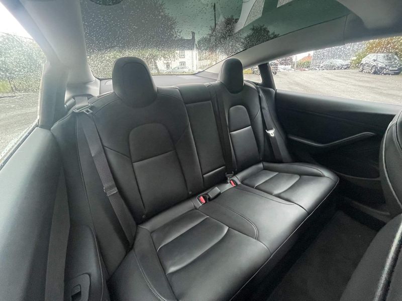 Tesla Model 3 Long Range AWD 4dr Auto