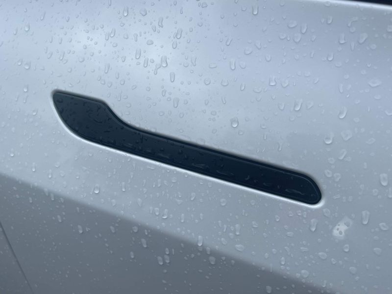 Tesla Model 3 Long Range AWD 4dr Auto