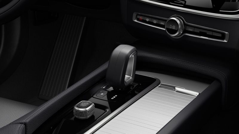 Volvo V90 2.0 B4D Momentum 5dr Auto