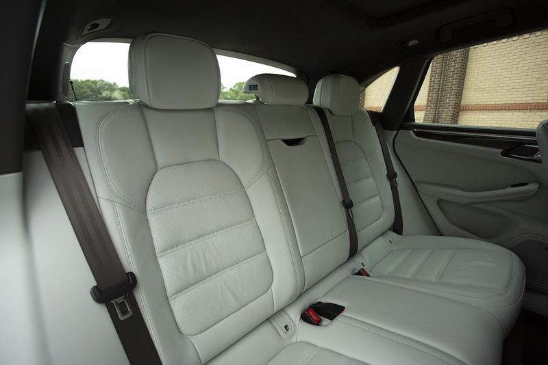 Porsche Macan Turbo 5dr PDK