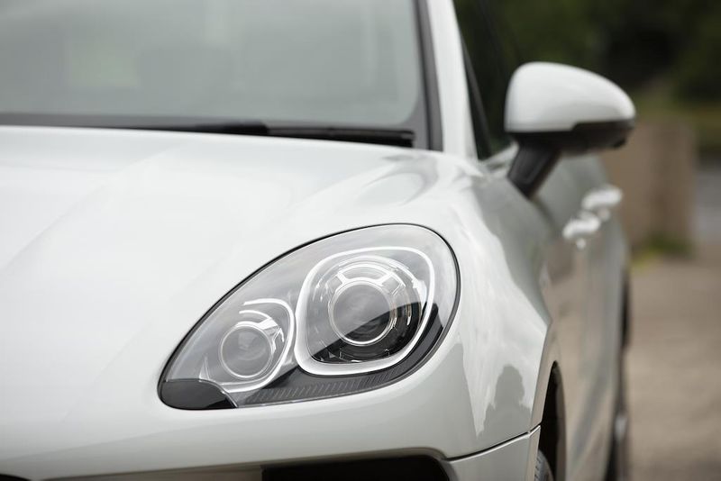 Porsche Macan Turbo 5dr PDK