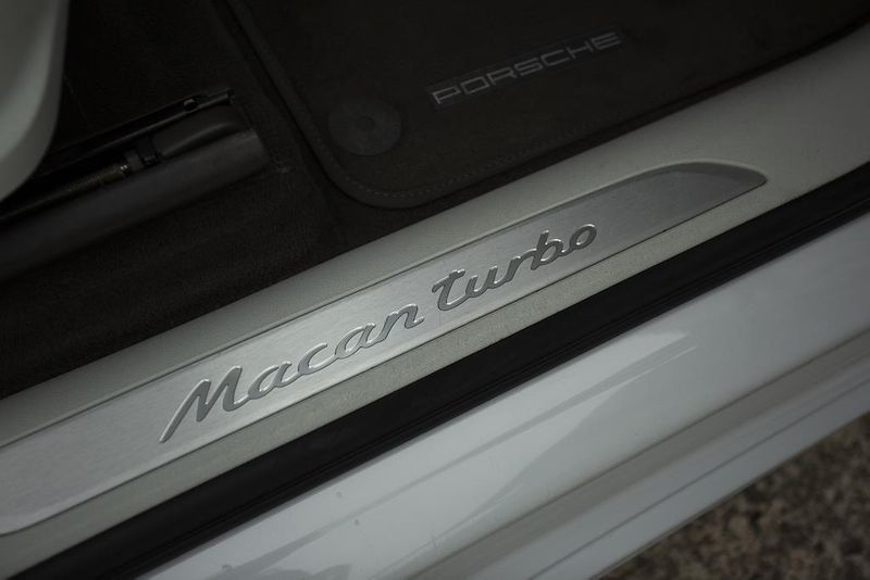 Porsche Macan Turbo 5dr PDK