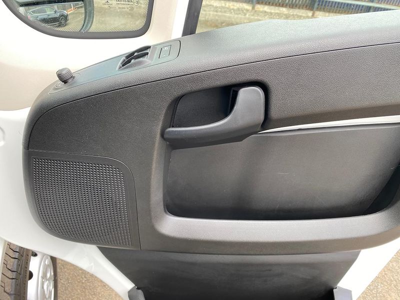 Citroen Relay 2.2 BlueHDi H2 Van 140ps Enterprise