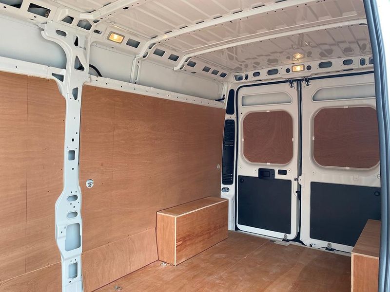 Citroen Relay 2.2 BlueHDi H2 Van 140ps Enterprise