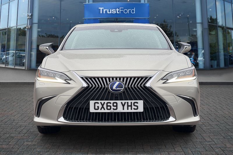 Lexus ES 300h 2.5 Takumi 4dr CVT