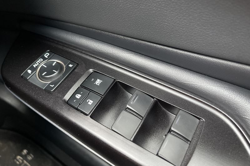 Lexus ES 300h 2.5 Takumi 4dr CVT