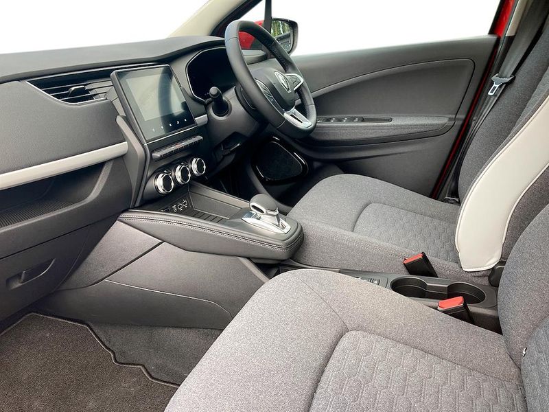Renault Zoe 80kW Iconic R110 50kWh Rapid Charge 5dr Auto
