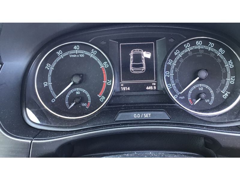 Skoda Fabia 1.0 TSI 110 SE Drive 5dr