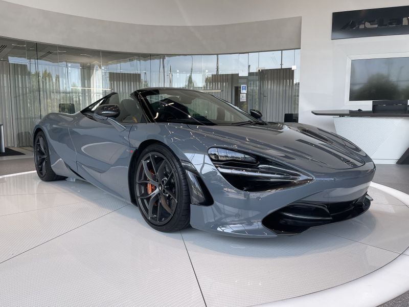 McLaren 720 V8 2dr SSG Auto