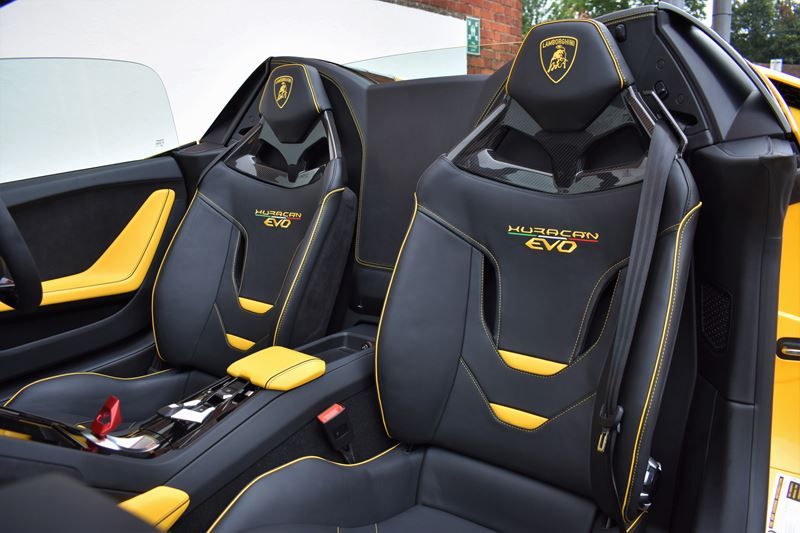 Lamborghini Huracan 5.2 V10 640 2dr Auto AWD