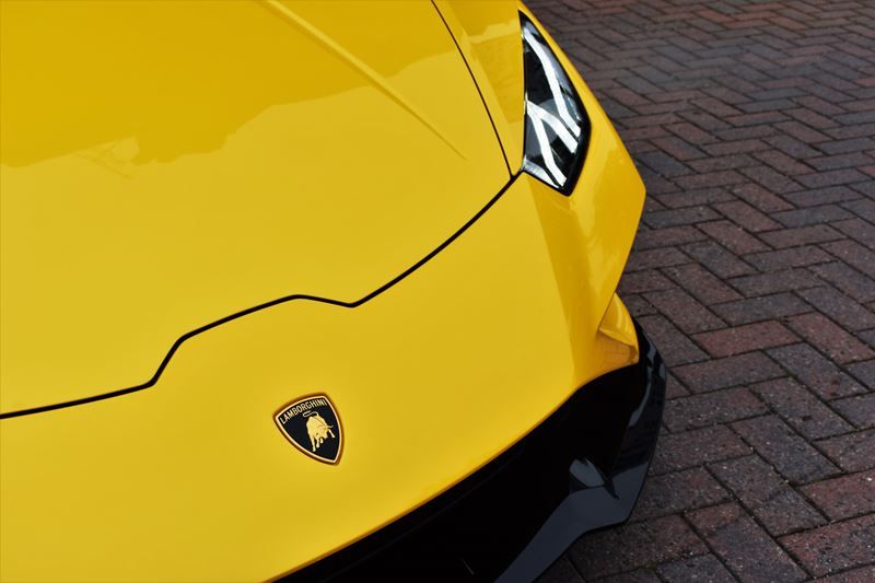 Lamborghini Huracan 5.2 V10 640 2dr Auto AWD