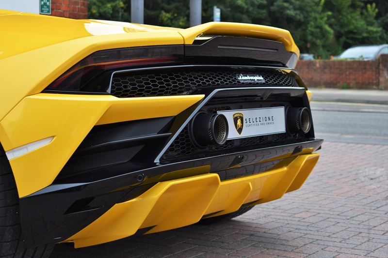 Lamborghini Huracan 5.2 V10 640 2dr Auto AWD