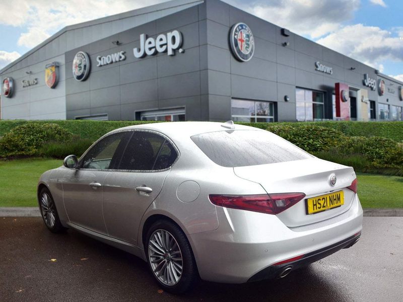 Alfa Romeo Giulia 2.2 JTDM-2 190 Lusso Ti 4dr Auto