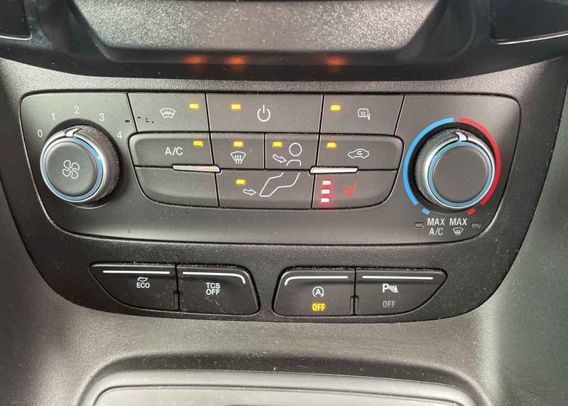 Ford Transit Connect 1.5 EcoBlue 120ps Limited Van Powershift